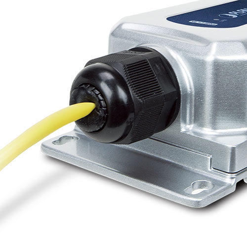 IP67-rated Industrial 1-Port 802.3bt PoE++ to 2-Port 802.3at PoE+ Extender (-40~75 degrees C, IK10 impact protection), 3 x waterproof cable glands included